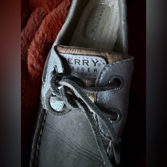 Sperry Women’s Boat Shoes - Picture 3 of 8